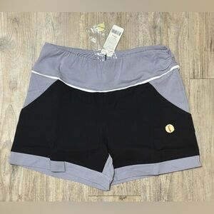 SwingDish Women's Black and Gray Golf Shorts with Gathered Waistband, Size Large